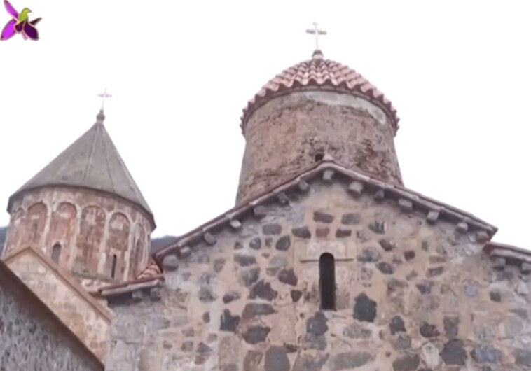 Армянские священники пытались помешать служению Албано-удинской общины в Худавенге (Видео)