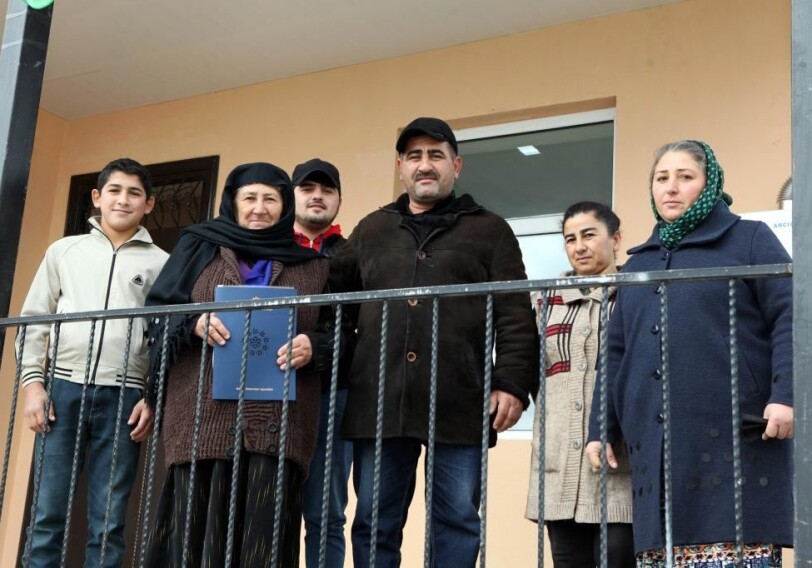  Семьям шехидов и инвалидам Карабахской войны предоставлено жилье в 6 городах и районах Азербайджана(Фото)