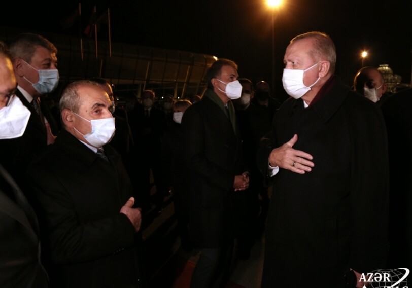 Завершился официальный визит президента Турции в Азербайджан (Фото)