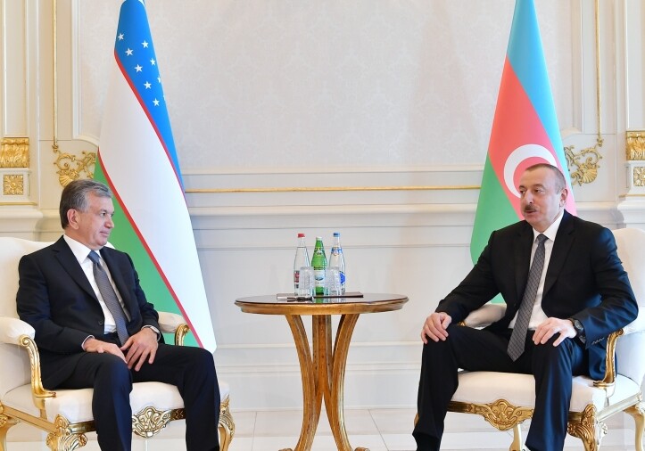 Президент Узбекистана позвонил Ильхаму Алиеву