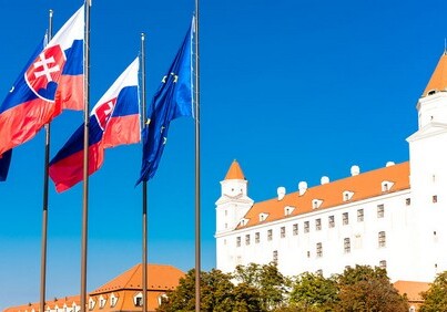Словакия введет локдаун из-за COVID-19