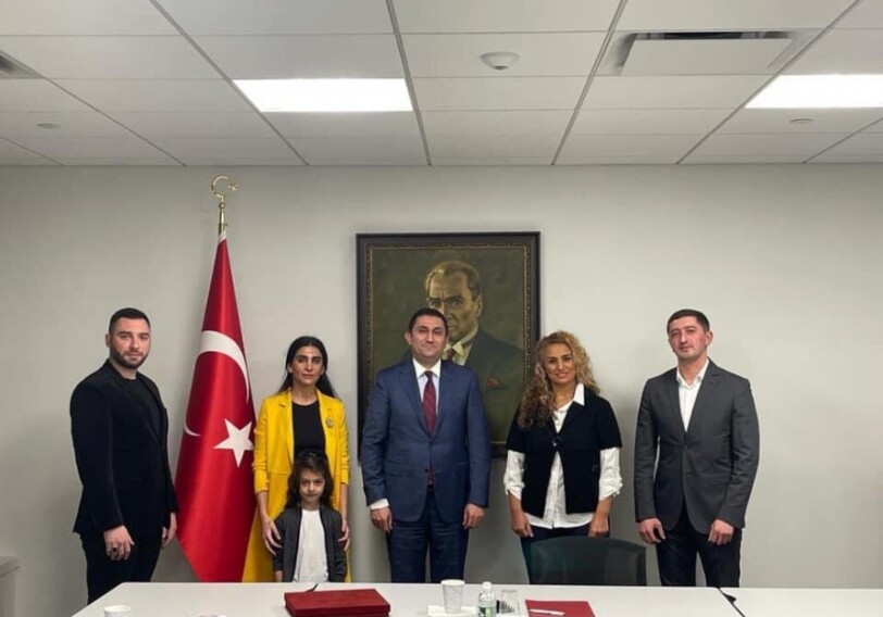 Члены азербайджанской общины встретились с турецким дипломатом