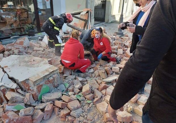 В Хорватии произошло мощное землетрясение (Фото-Видео)