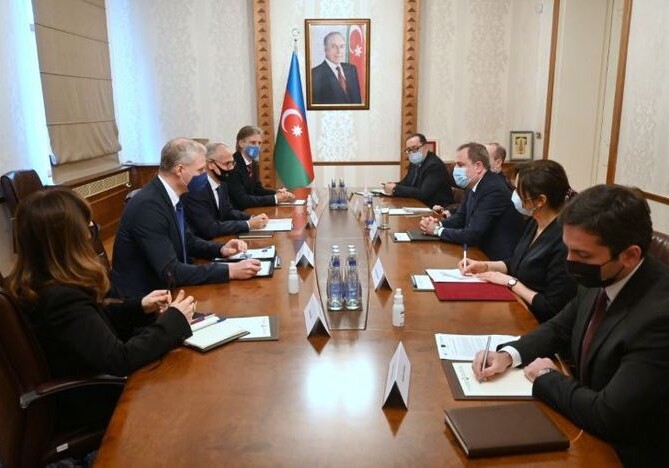 Джейхун Байрамов встретился с представителями ООН, ЕС и Всемирного банка (Фото)