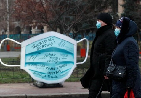 Число случаев коронавируса в Украине превысило 1,074 млн