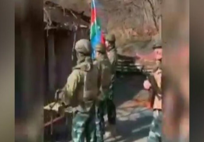 Азербайджанский флаг водружен в Шурнухе (Видео)