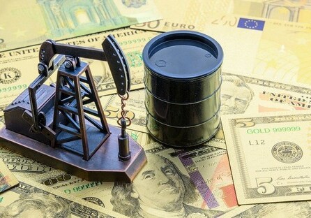 Стоимость барреля нефти марки «Азери Лайт» составила $56,82