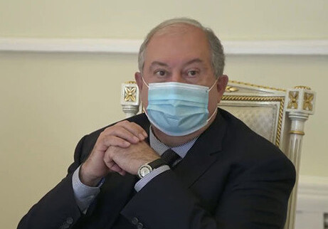 Президент Армении госпитализирован из-за осложнений в связи с COVID-19