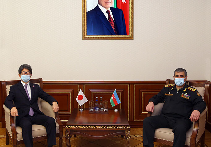 Обсуждены вопросы сотрудничества в военной сфере между Азербайджаном и Японией (Фото)