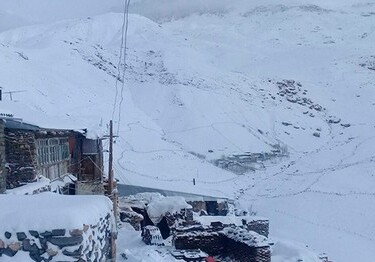 В северном регионе Азербайджана выпал снег, температура понизилась до -7