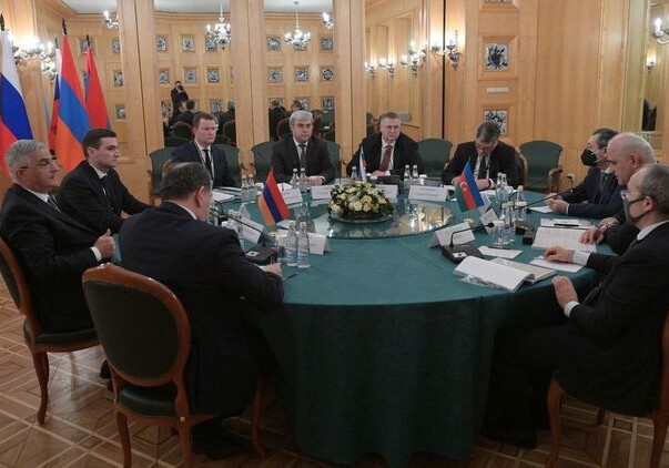 В Москве состоялась трехсторонняя встреча заместителей премьер-министров Азербайджана, России и Армении (Фото)