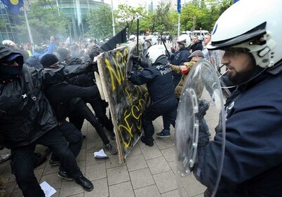 Полиция Брюсселя разогнала акцию протеста против карантина
