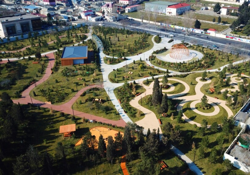 Президент Азербайджана и первая леди открыли ряд социальных объектов в Абшеронском районе, а также нового лесопарка в Ясамальском районе (Фото-Видео-Обновлено)