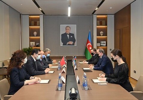 Состоялась встреча главы МИД Азербайджана с председателем Турецкого фонда «Маариф» (Фото)
