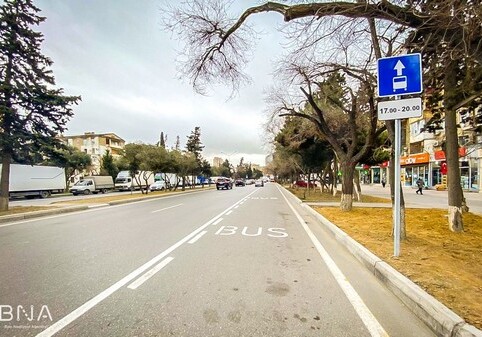 Автобусная полоса появилась еще на одной улице Баку (Фото)