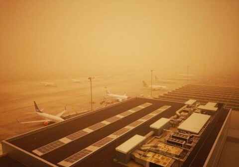 Европу накрыла песчаная буря из Сахары – В Альпах снег стал оранжевым (Фото)