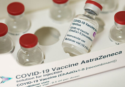 ВОЗ одобрила вакцину AstraZeneca