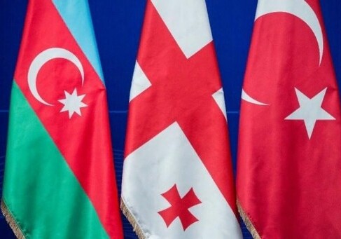 Встреча глав МИД Азербайджана, Грузии и Турции в Баку отложена