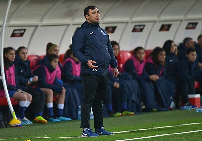 Главный тренер сборной Азербайджана: «Мне стыдно, я извиняюсь перед футбольной общественностью»
