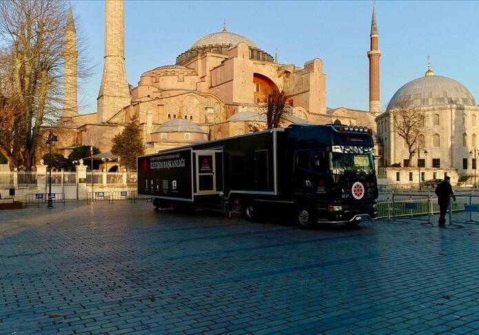 «Цифровой грузовик» начинает путешествие по провинциям Турции (Видео)