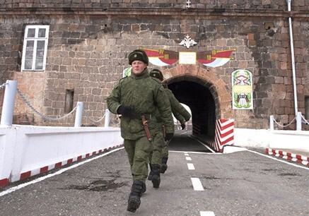 В Армении не считают нужным размещать вторую российскую военную базу