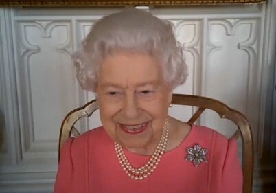 Королева Великобритании призвала всех подданных сделать прививку от COVID-19