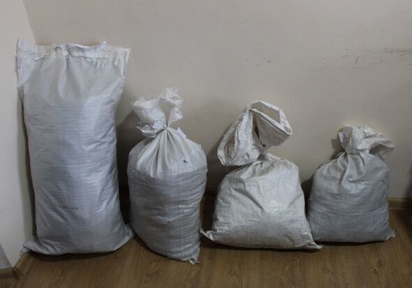 У жителя Гахского района изъяли около 10 кг марихуаны (Фото)
