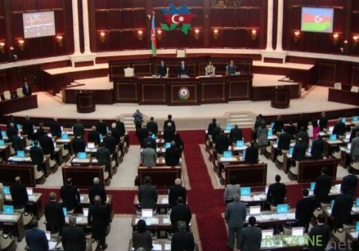 Парламент Азербайджана одобрил продление моратория на проведение проверок субъектов предпринимательства до 2022г