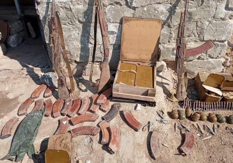 Полиция Лачина обнаружила брошенные армянами оружие и боеприпасы