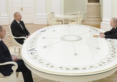 Путин обсудил Нагорный Карабах с Алиевым и Пашиняном