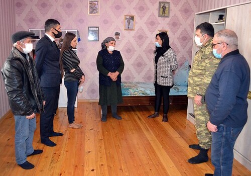 Специалисты Минобороны посетили семьи шехидов и пропавших без вести в Отечественной войне (Фото)