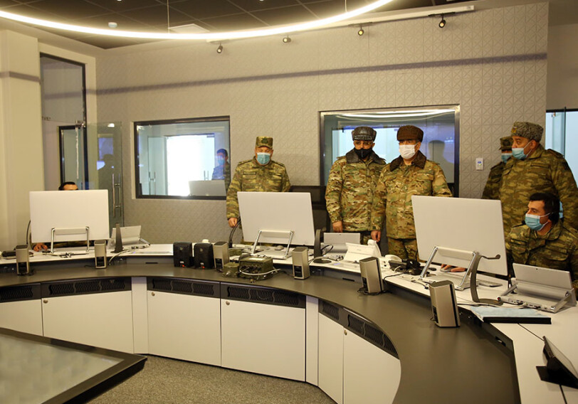 Министр обороны Азербайджана посетил Объединенный командный пункт ВВС (Фото-Видео)