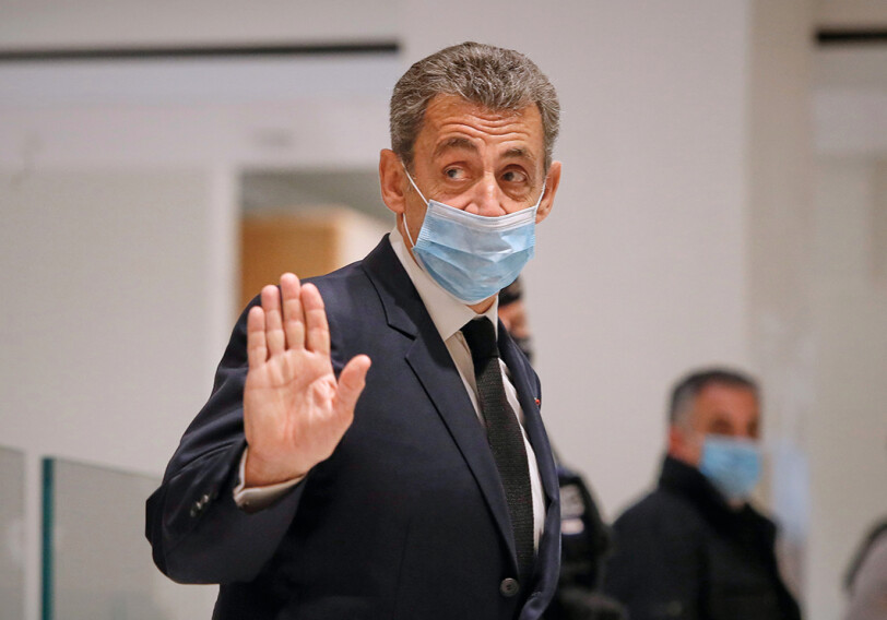 Суд во Франции перенес слушания по делу о финансировании кампании Саркози