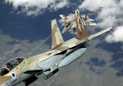 Израиль атаковал цели в Газе в ответ на ракетный обстрел