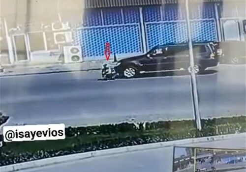 МВД установило личность женщины, бросившейся под колеса автомобиля (Видео)