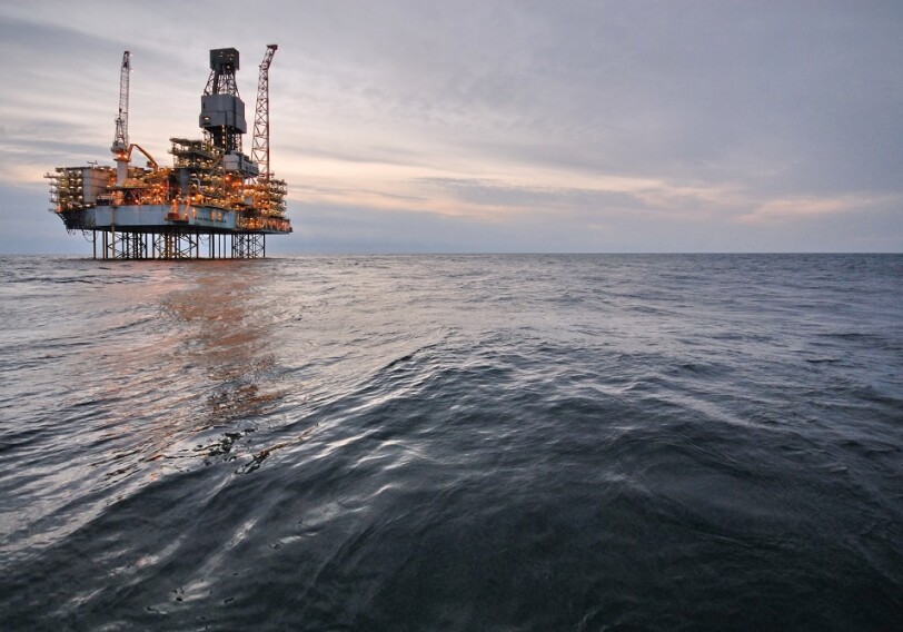 Цена барреля нефти «Азери Лайт» повысилась 