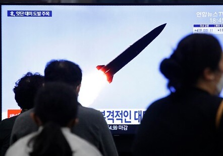 КНДР заявила об успешных испытаниях двух тактических ракет (Фото)
