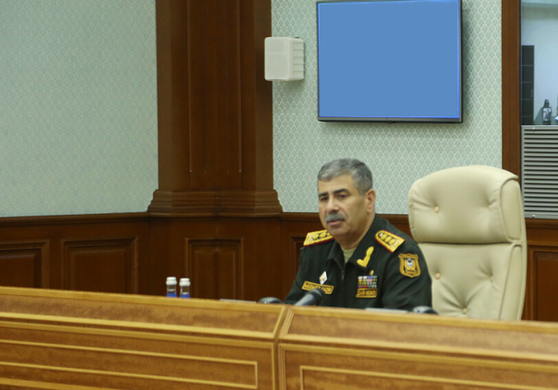 Министр обороны Азербайджана приказал повысить уровень боеспособности подразделений