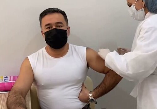 «Парни из Баку» вакцинировались против COVID-19 (Видео)