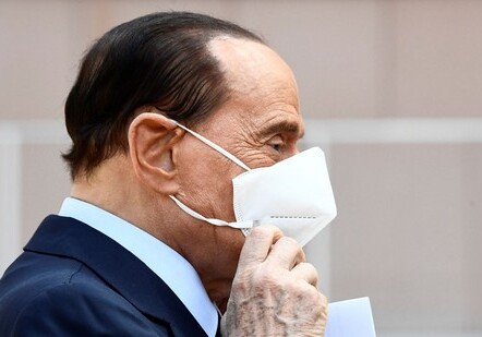 Сильвио Берлускони вновь попал в больницу