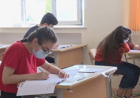 В 25 городах и районах Азербайджана пройдут выпускные экзамены