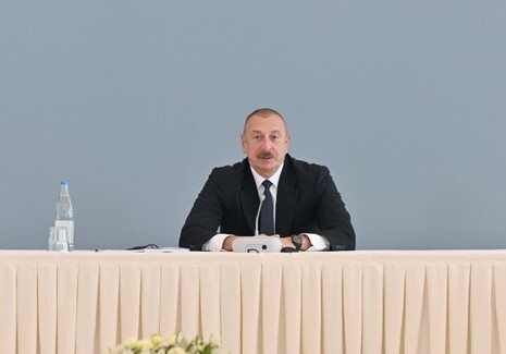 Президент Азербайджана призвал Минскую группу представить предложения по налаживанию мира в регионе