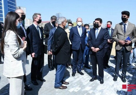 Участники международной конференции ознакомились с Парком военных трофеев в Баку (Фото)