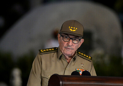 На Кубе завершилась эпоха правления братьев Кастро (Обновлено)