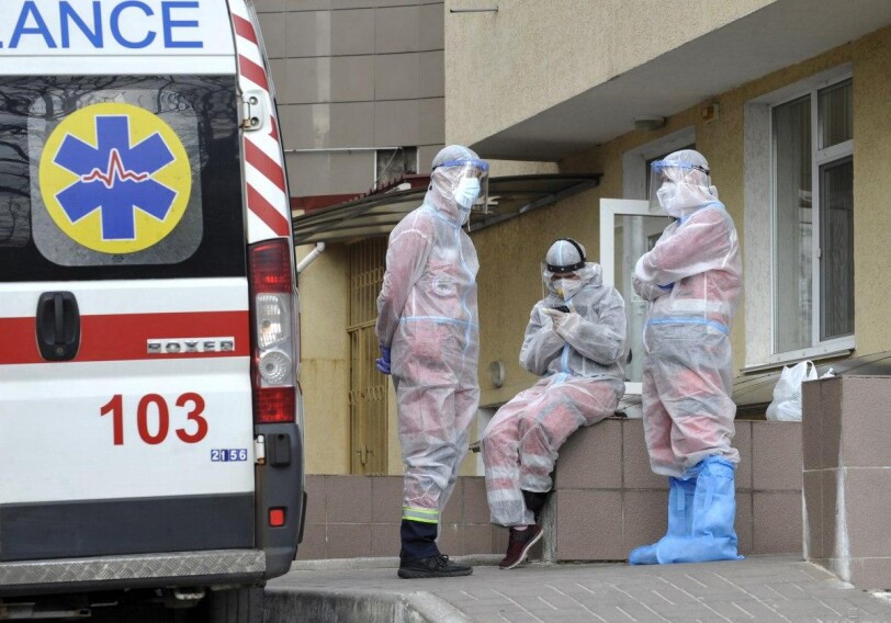 В Украине за сутки отмечено 387 летальных исходов от коронавируса