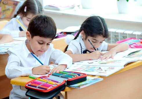 В Азербайджане начался этап выбора школы в рамках приема в I класс