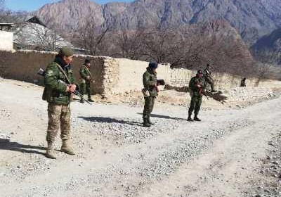 Инцидент на границе Кыргызстана и Таджикистана: погиб один человек, 17 пострадали (Видео)