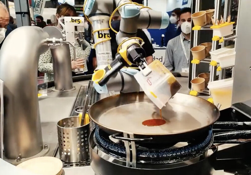 В Испании создали первую в мире роборуку для приготовления паэльи (Видео)