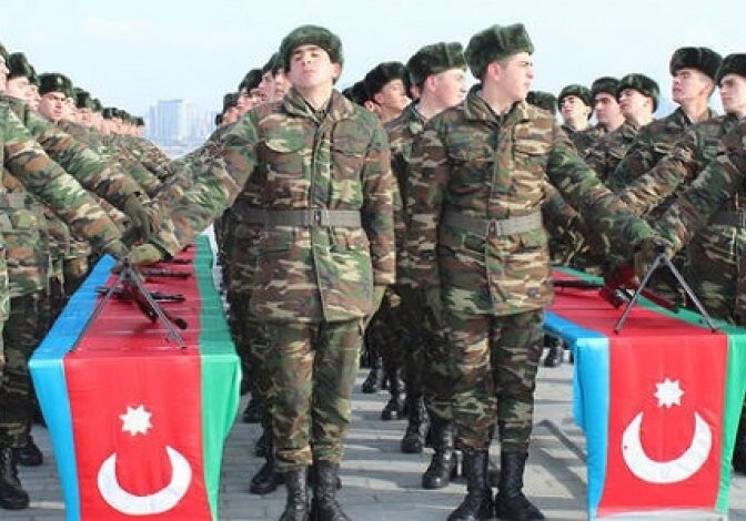 В Азербайджане завершился очередной призыв на военную службу