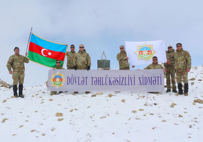 Сотрудники Службы госбезопасности Азербайджана совершили восхождение на «Пик Гейдара» (Фото)